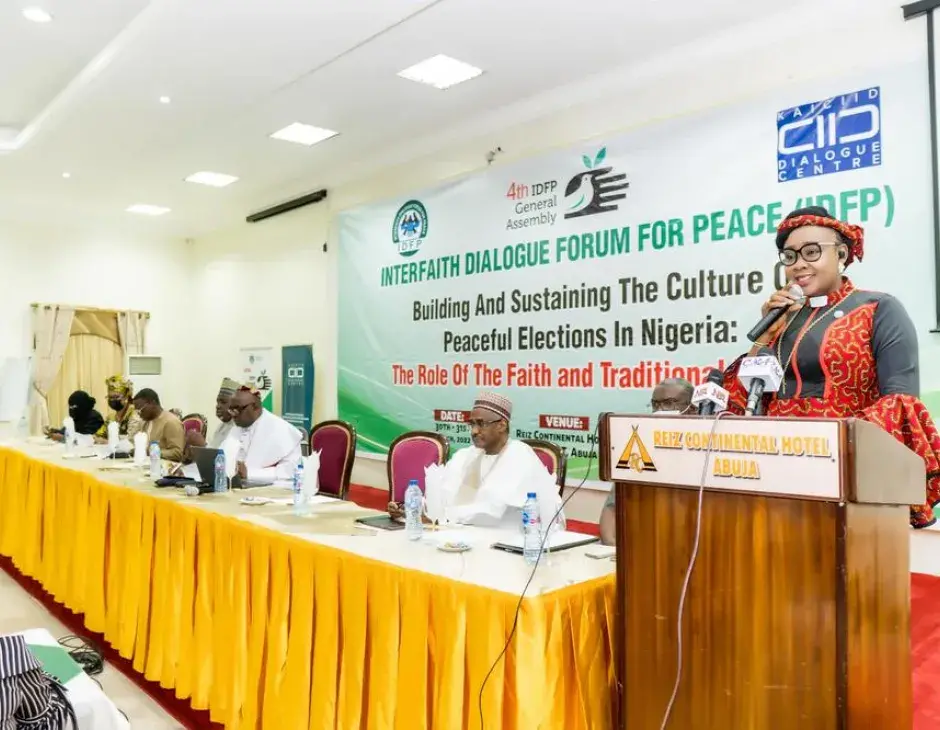 Religiöse Führerinnen und Führer rufen vor den kontroversen Wahlen in Nigeria zum Frieden auf