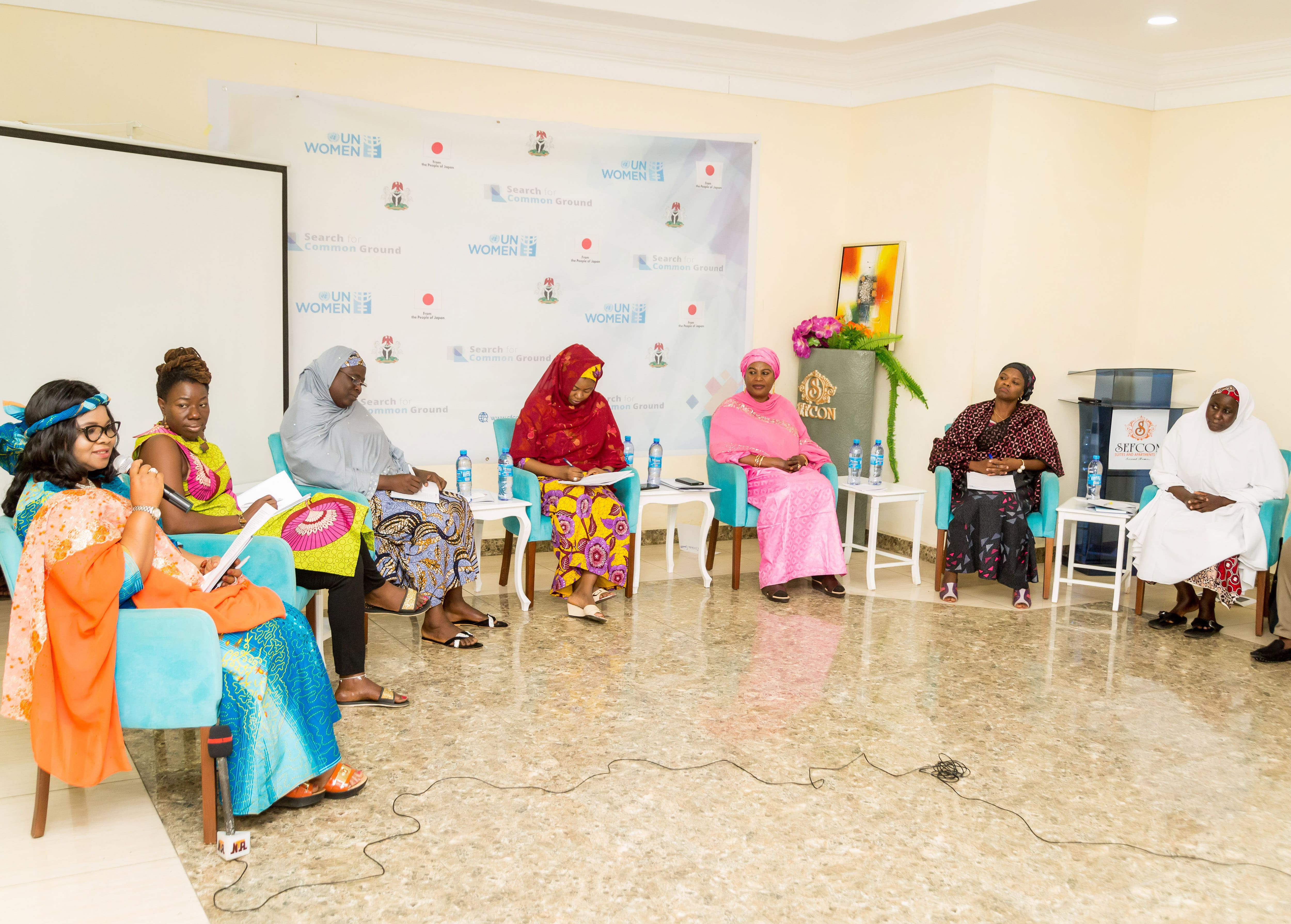 La SFCG colabora con el KAICIID en Nigeria para organizar reuniones trimestrales que reúnan a las organizaciones de compromiso religioso y a la sociedad civil.