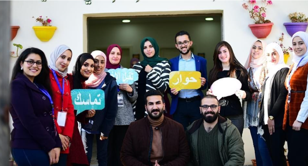 Engagierte junge Menschen in der arabischen Region nutzen soziale Medien im Kampf gegen COVID-19