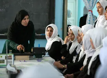 12 May 2012, Herat, Afghanistan : Classes in Physics and Chemistry being conducted at the Female Experimental High School in Herat. The school is benefitting from the Education Quality Improvement Program (EQUIP)whose objective is to increase access to qu