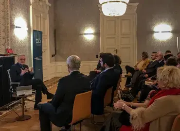 Prof. DDr. Zulehner holds lecture at KAICIID