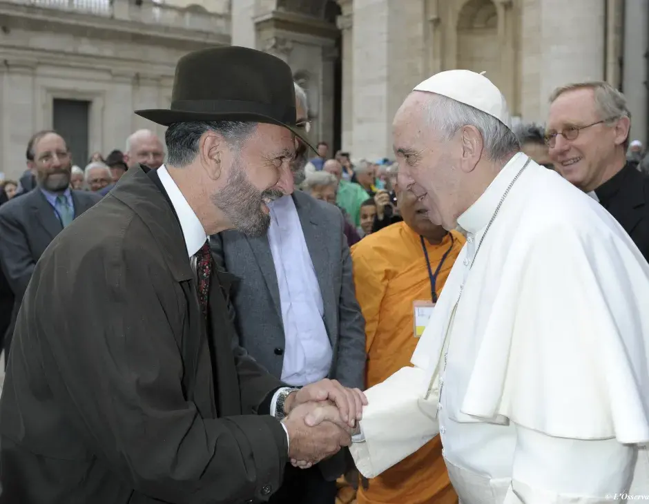 Chief Rabbi Rosen with His Holiness Pope Francis. Photo: Vatican Archives (Reproduced with permission)