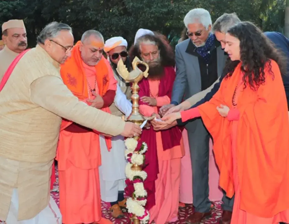 El KAICIID apoya cumbre religiosa y formaciones sobre el diálogo en Rishkesh, India