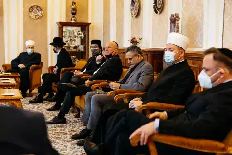Members of the KAICIID-supported Muslim-Jewish Leadership Council (MJLC) meet with Slovenian government officials (Photo: Jani Ugrin/KAICIID) Members of the KAICIID-supported Muslim-Jewish Leadership Council (MJLC) meet with Slovenian government officials (Photo: Jani Ugrin/KAICIID)