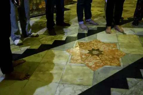 The Fellows removed their shoes out of respect during some of the visits. This is common practice in many houses of worship and is done out of respect and reverence for the sanctity of the temple or mosque. The Fellows Remove their Shoes out of Respect