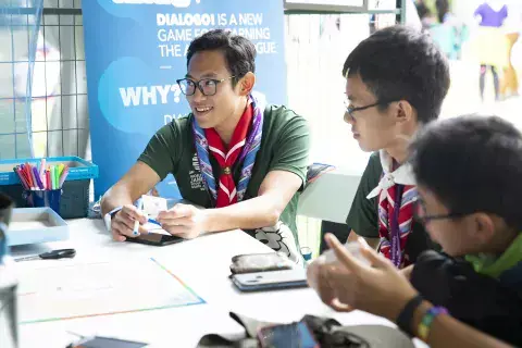 Scouts play Dialogo at the 24th World Scout Jamboree