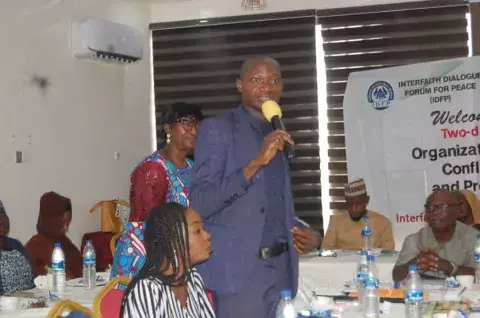 Pastor Ayo Ayodele of Oyo State speaks at an IDU session. Photo: KAICIID