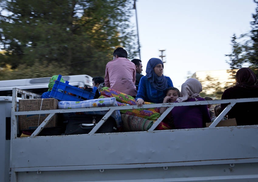 Syrian Sunni refugees arriving in Suruc, Turkey. Photo: KAICIID